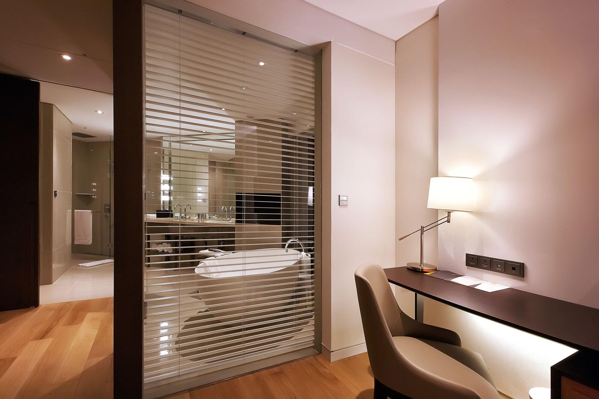 Hotel Entra Gangnam Сеул Екстер'єр фото
